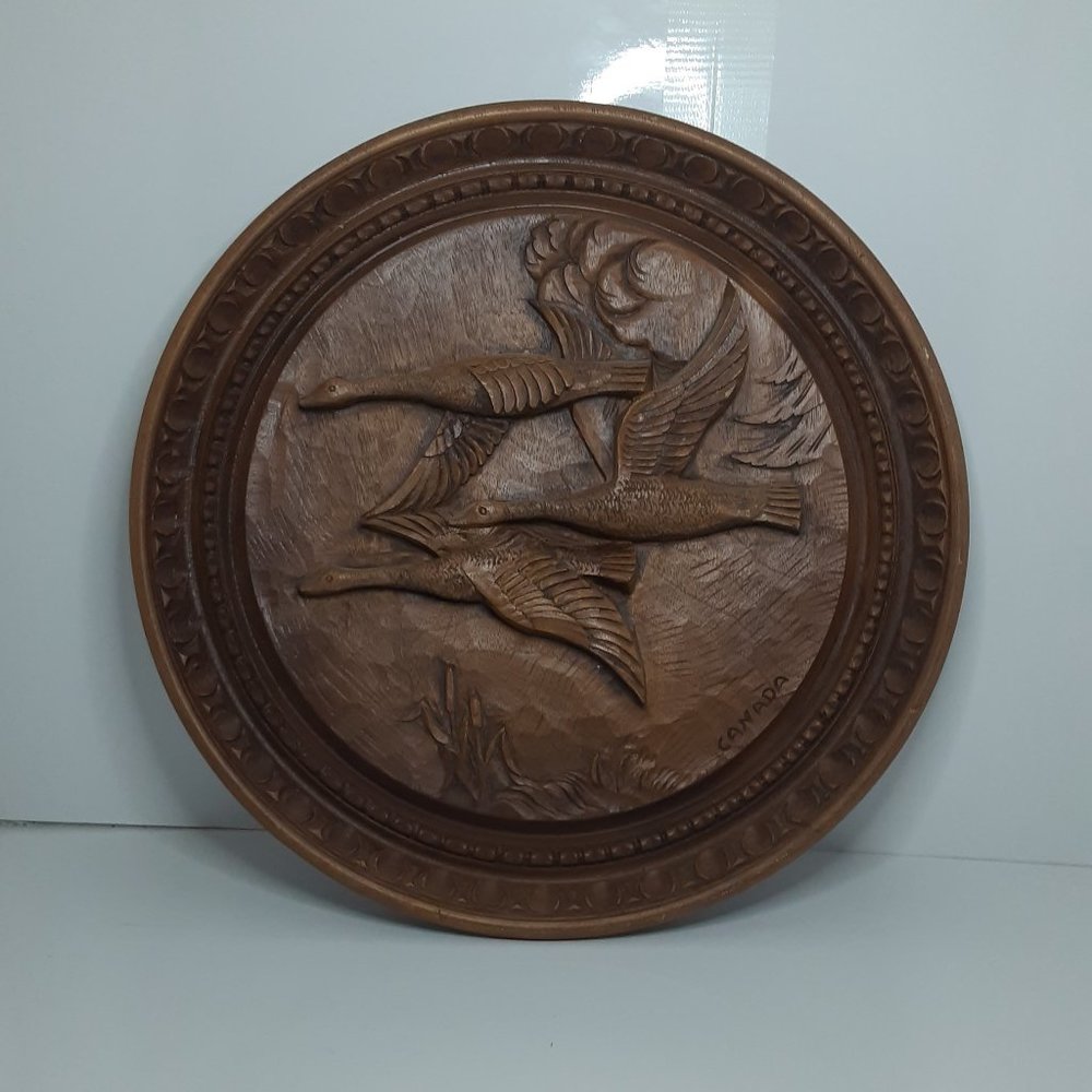 Canada Geese Wall Plaque Vintage Wooden Wall Hanging 14"